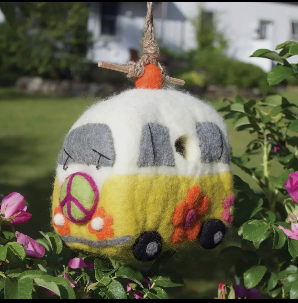 Magic Bus Birdhouse