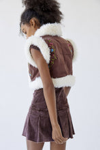 Load image into Gallery viewer, Carver Faux Fur Trim Vest
